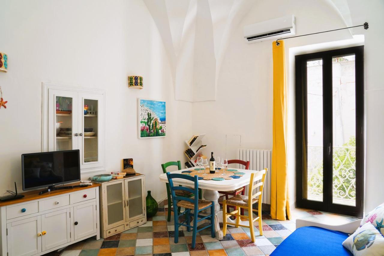 Domus Magistri - A Pochi Passi Dal Centro Storico Villa Ostuni Buitenkant foto