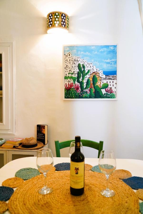Domus Magistri - A Pochi Passi Dal Centro Storico Villa Ostuni Buitenkant foto